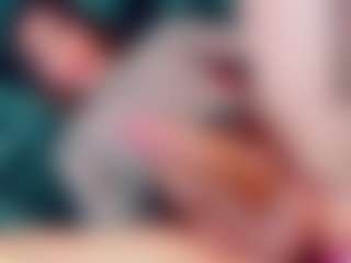 KataleyaBigCock's Live Sex Cam Show