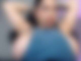 neytirimoon MILF webcam performer live streaming