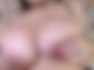 Live cam show with neytirimoon - Red Hair MILF on StripNow