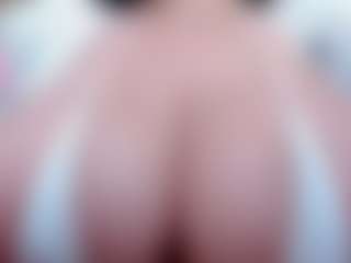 Spettacolo in cam dal vivo con neytirimoon - Bedroom Red Hair su Camsoda