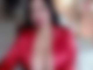 neytirimoon MILF webcam performer live streaming