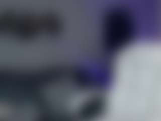 neytirimoon MILF webcam performer live streaming