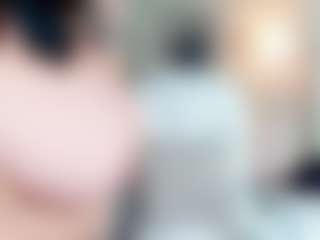 neytirimoon MILF webcam performer live streaming