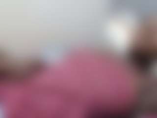 Live cam show with EmilyRiley - Ebony on chickslive.net | united states