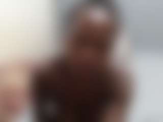 Live cam show with EmilyRiley - Ebony on Milfs Live