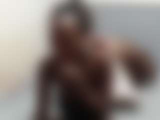 Live cam show with EmilyRiley - Ebony on googirlz | uganda