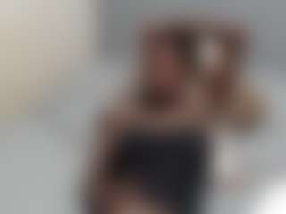 Live cam show with EmilyRiley - Ebony on friskycurves.com | uganda