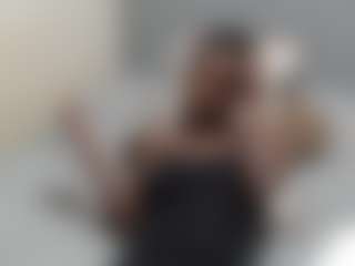 Live cam show with EmilyRiley - Ebony on Camversity | uganda