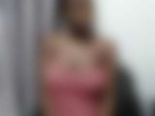 Live cam show with EmilyRiley - Ebony Teen (18+) on Camsoda.co