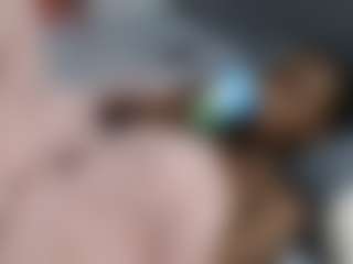 Live cam show with EmilyRiley - Big Nipples on Soda Cam