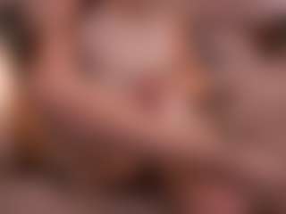 Live cam show with Hetty Satar - Blue Eyes on live18s.com