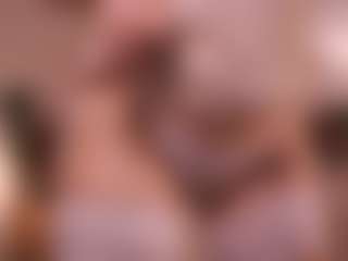 Live cam show with Hetty Satar - Pantyhose on milfzrlive.com