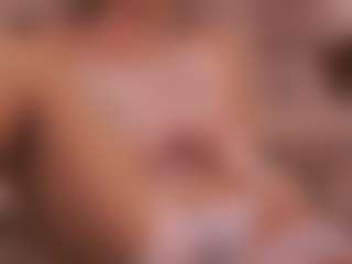 Live cam show with Hetty Satar - Young Adult on xDating