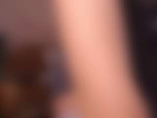 Live cam show with Hetty Satar - Average on fapnchat