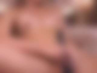 Live cam show with Hetty Satar - Average on AdultVida.com