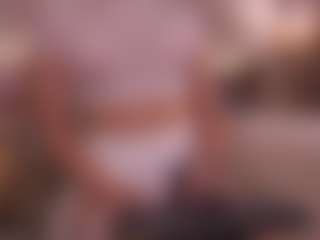 Live cam show with Hetty Satar - Pantyhose on CamwithHer