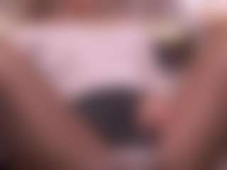 Live cam show with Hetty Satar - Blonde Hair Small Tits on Camiplay Live