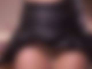Live cam show with Hetty Satar - Small Tits on Chatstar