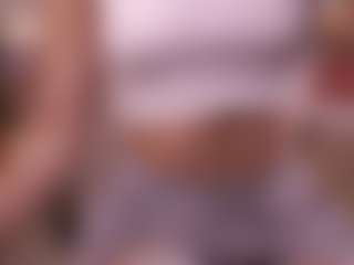 Live cam show with Hetty Satar - Bedroom on Camsoda