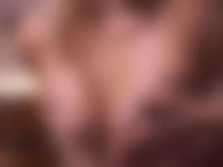 Live cam show with Hetty Satar - Moaning on LiveSexCams6