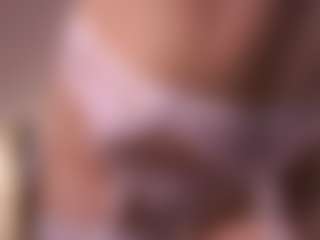 Live cam show with Hetty Satar - Athletic on fapnchat