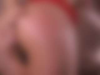 Live cam show with Hetty Satar - Athletic Cum on Camsoda