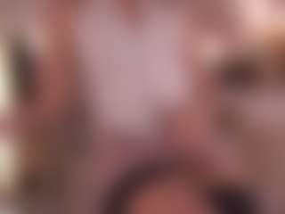 Live cam show with Hetty Satar - Small Tits on Camsoda