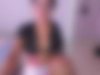 Live cam show with Koriinn - Thong on CamClone