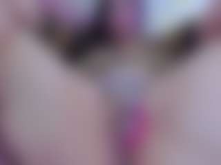 Live cam show with LaurieJonson - Lush on livesuperchat.net
