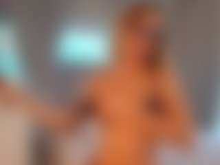 Live cam show with Tracy - Fingering Young Adult on sexylivex.com
