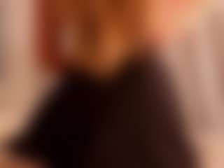 Live cam show with Tracy - Skinny on CamwithHer