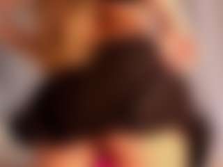 Live cam show with Tracy - Wet on milfzrlive.com