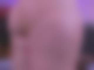 Live cam show with Alyssa-Kross - Toys on Milfs Live