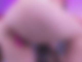 Live cam show with Alyssa-Kross - Drinking on Latina Girls