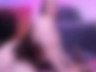 Live cam show with Alyssa-Kross - Big Tits on AdultVida.com