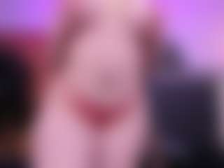 Live cam show with Alyssa-Kross - Shaved Pussy Latina on Gym Cam Girls | colombia