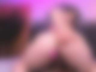 Live cam show with Alyssa-Kross - Shaved Pussy on CamClone