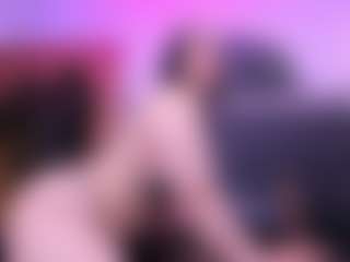 Live cam show with Alyssa-Kross - Fingering on Dare Cams
