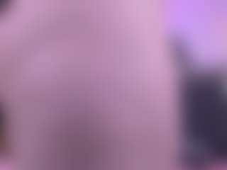 Live cam show with Alyssa-Kross - Amateur Big Tits on Camsoda
