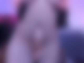 Alyssa-Kross's Live Sex Cam Show