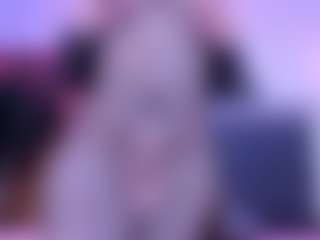 Live cam show with Alyssa-Kross - Lush Lovense on Camsoda