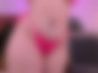 Live cam show with Alyssa-Kross - Petite on Dare Cams