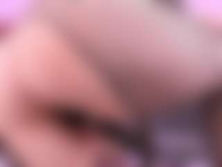 Live cam show with Alyssa-Kross - Solo on makecum.org