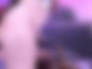 Live cam show with Alyssa-Kross - Brown Eyes on Camsoda