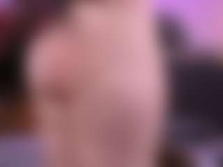 Live cam show with Alyssa-Kross - Bedroom on liverealitysex.com