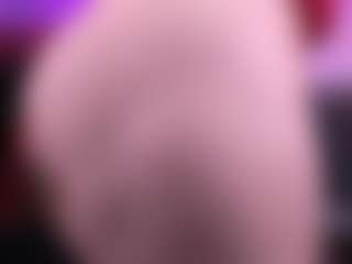 Live cam show with Alyssa-Kross - Dildo Young Adult on Mixed Magazine Live