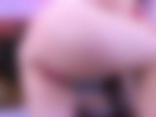 Alyssa-Kross's Live Sex Cam Show