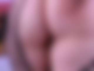 Alyssa-Kross's Live Sex Cam Show