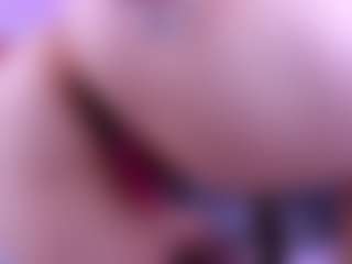 Alyssa-Kross's Live Sex Cam Show
