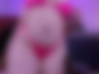Live cam show with Alyssa-Kross - Drinking on Milfs Live